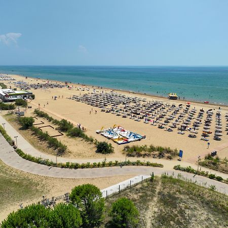 Il Tridente Hotel Bibione Exterior photo