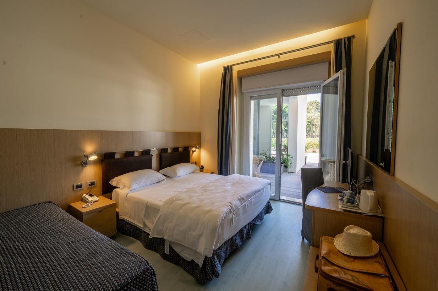 Il Tridente Hotel Bibione Exterior photo
