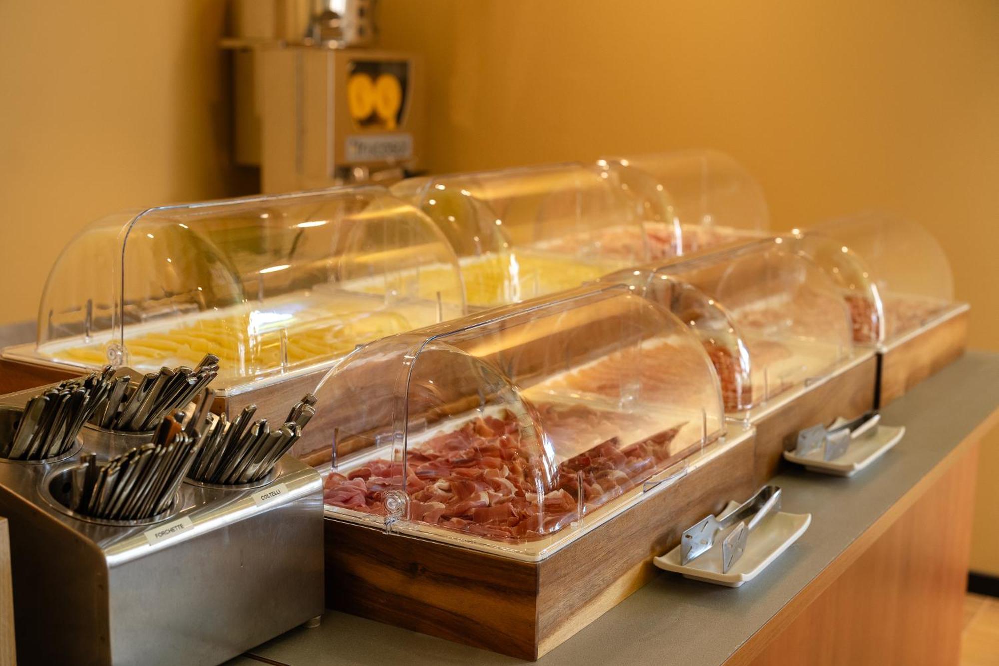 Il Tridente Hotel Bibione Exterior photo