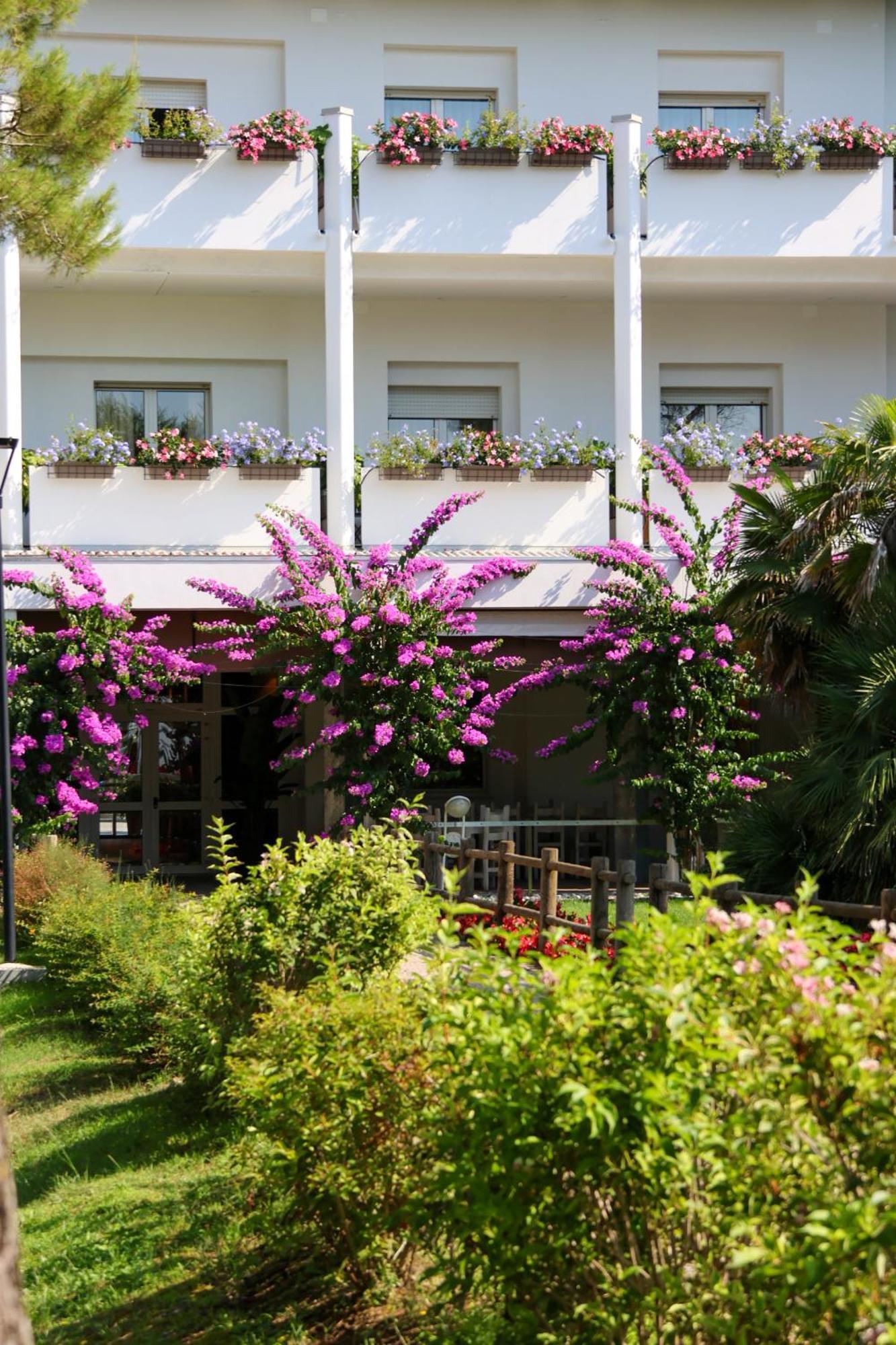 Il Tridente Hotel Bibione Exterior photo